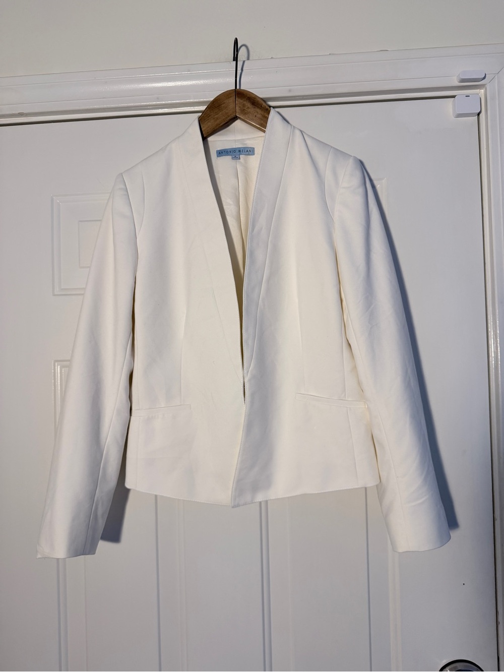 Antonio Melani White Women’s Blazer Jacket. Sz 6‎